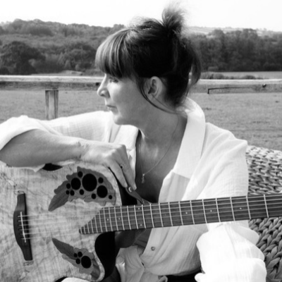 Tracey V
